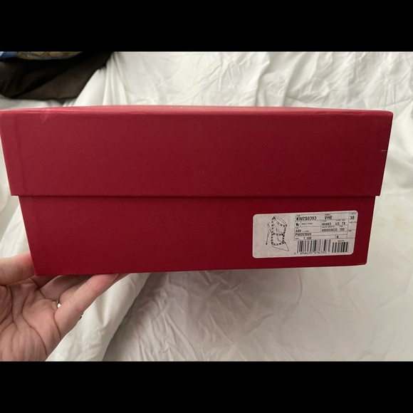 Valentino - Picture 3 of 8